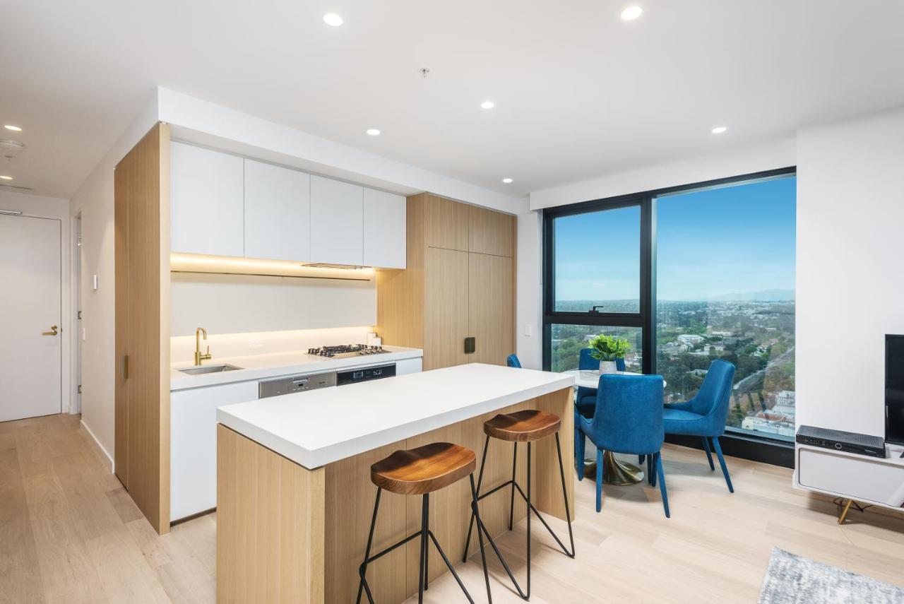 Sky One Apartments By Cllix Box Hill Exterior foto